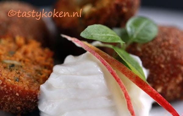 pompoenballetjes-met-creme tastykoken pompoen balletjes met sojacreme